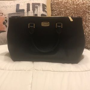 Michael Kors Women’s Black Bag w/ gold accents!